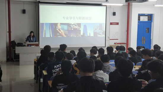 BOB体育官方在线客服
东软数智产业学院-职业生涯规划专题讲座23-03-10-1.jpg